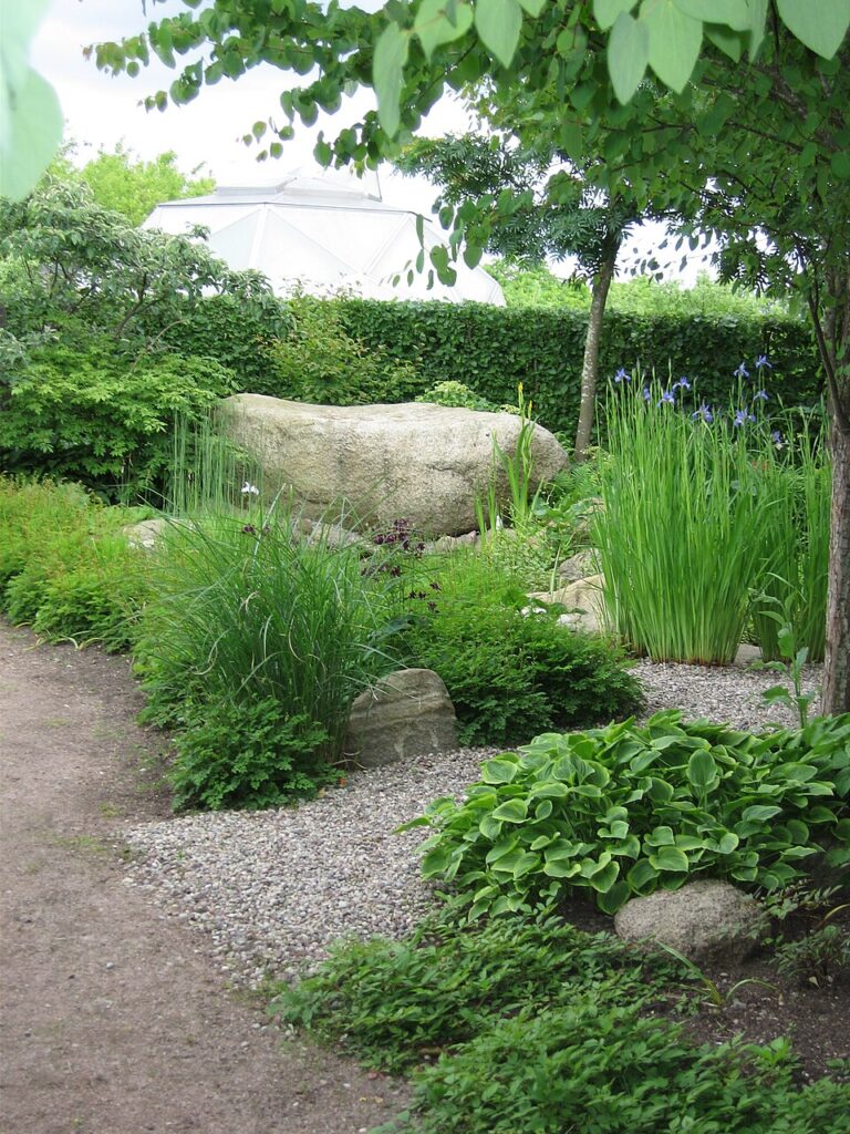 Laguinho do jardim de reabilitação de Alnarp, na Suécia